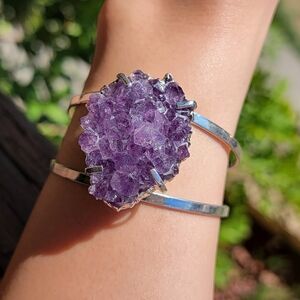 NEW 1.5" x 1.2" ADJUSTABLE SILVER PLATED COPPER BRAZILIAN AMETHSYT CUFF